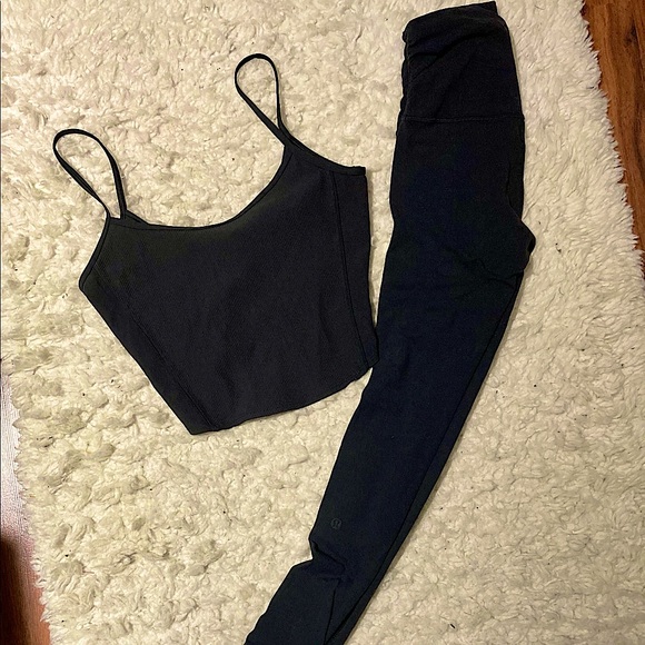 Lululemon pants - Picture 2 of 2